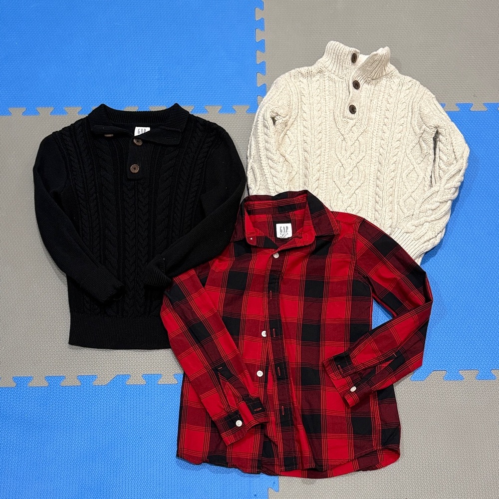 GAP Red & Black Plaid Shirt with Black and Cream Cable Knit Sweaters size 8